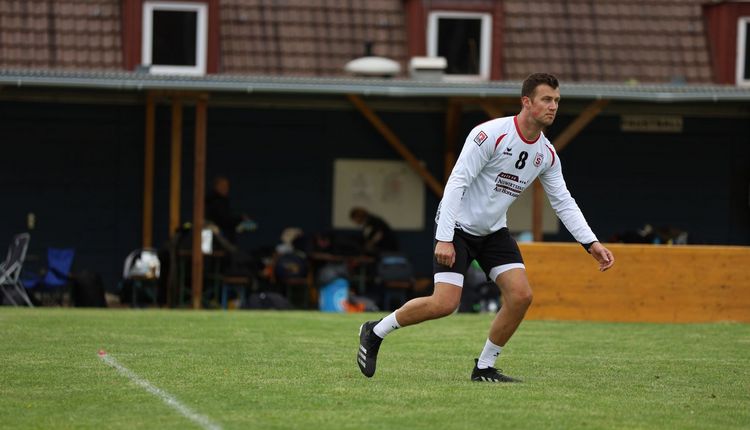 Los geht's in Liga Eins