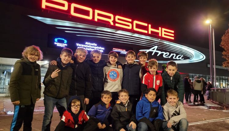 U12 genießt Meisterprämie