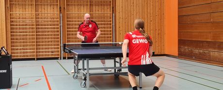 TT Herren: Licht und Schatten in Sportbund