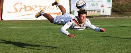 Bundesligamänner starten zuhause