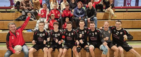 Keine Blöße in Karlsdorf