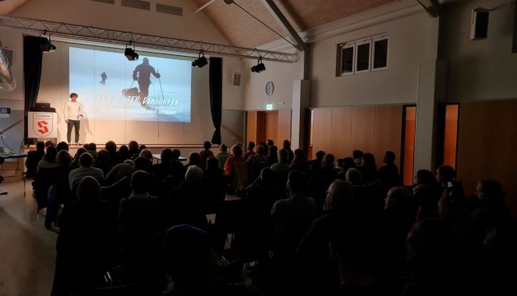 Outdoor-Menschen-Abenteuer: Grön hinter den Ohren