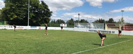 Frauen geben sich keine Blöße