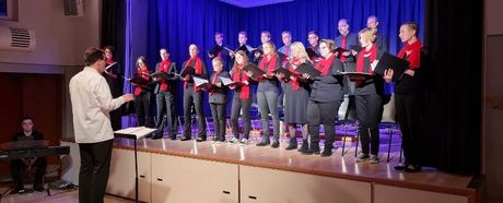 TuV-Halle: Volles Haus beim Herbstkonzert