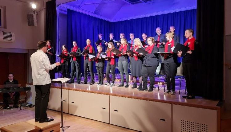 TuV-Halle: Volles Haus beim Herbstkonzert